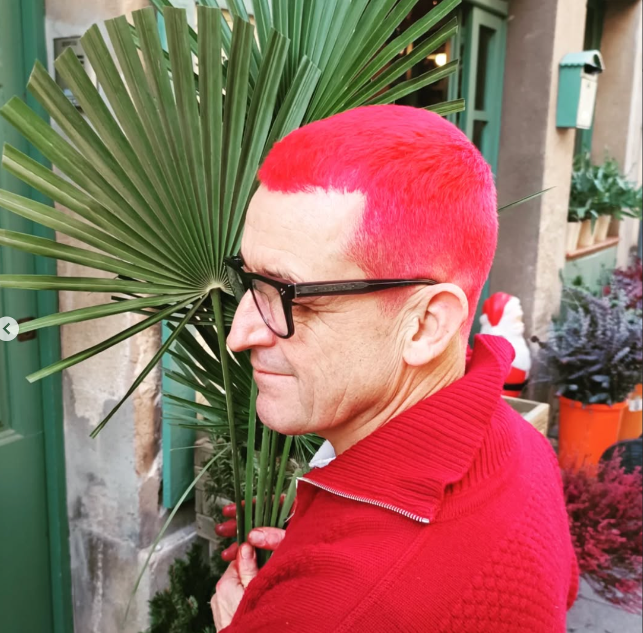 Roger Balsells creando un ramo personalizado